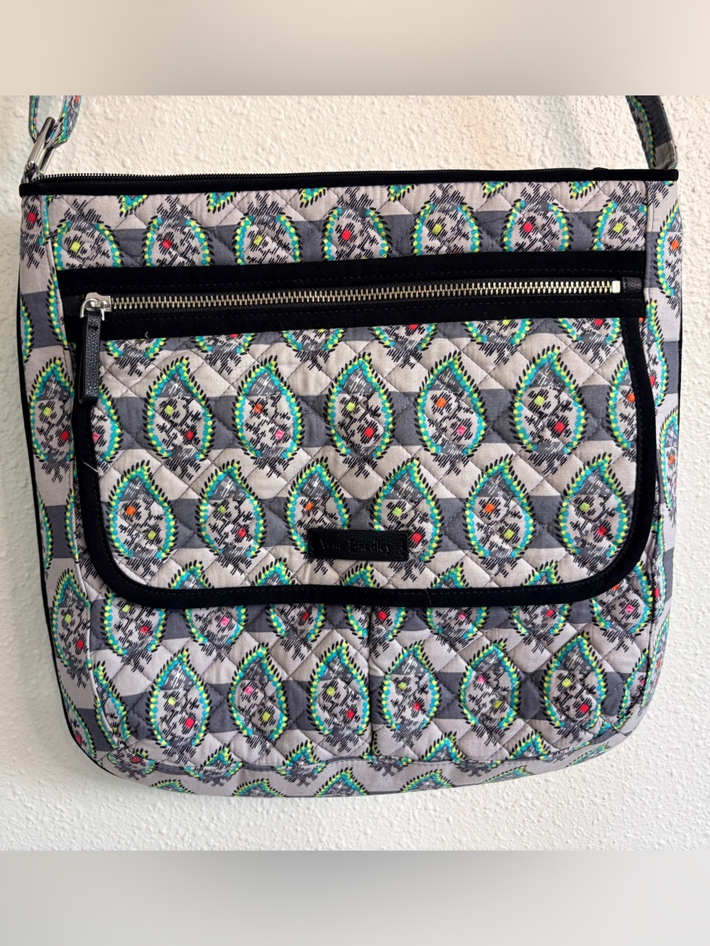 Vera Bradley | Paisley Stripes | Iconic Triple Zip Hipster Bag | NWOT